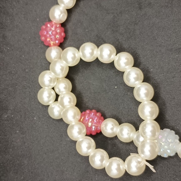 Kids Pearl Necklace and Bracelet Set with Pink Heart Charm - Picture 2 of 3